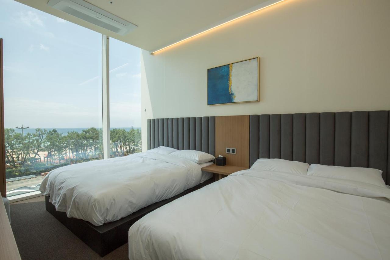 Uh Suite The Haeundae Busan Eksteriør billede