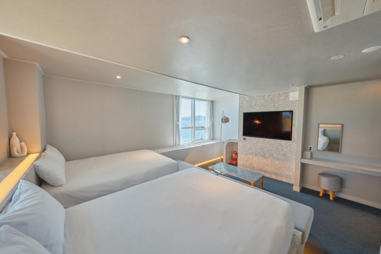 Uh Suite The Haeundae Busan Eksteriør billede