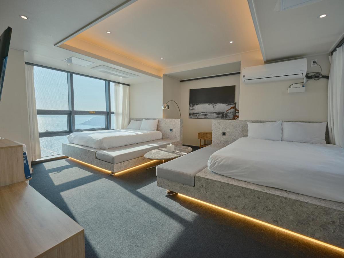 Uh Suite The Haeundae Busan Eksteriør billede