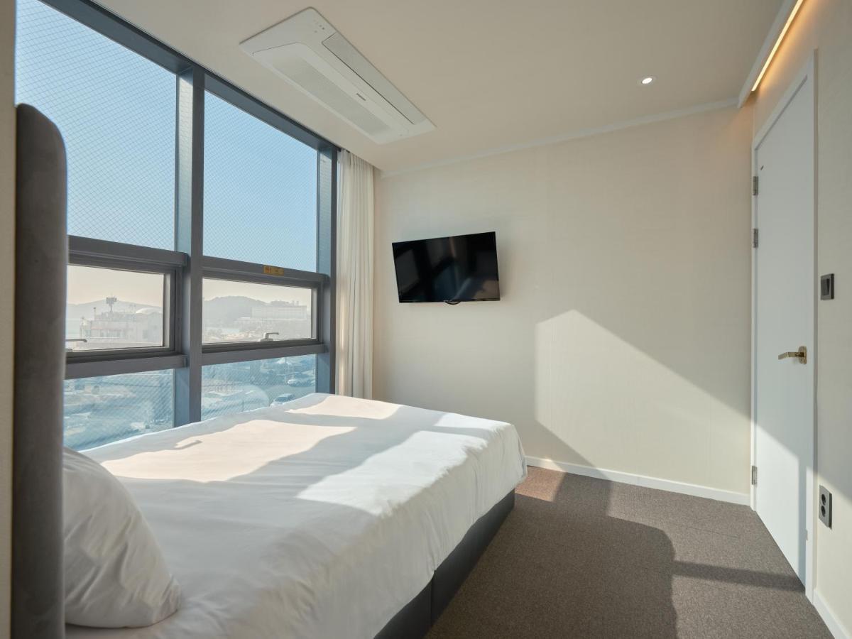 Uh Suite The Haeundae Busan Eksteriør billede