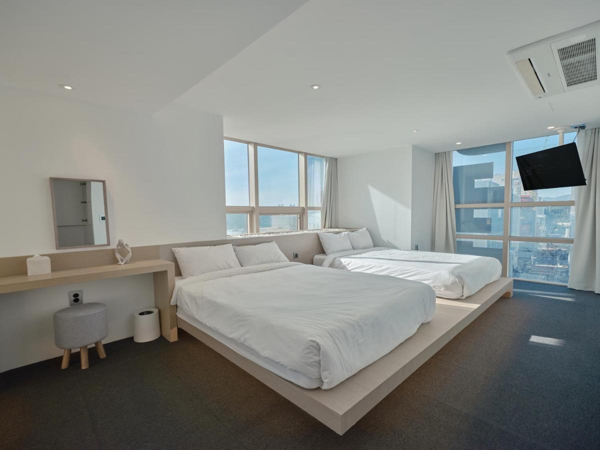 Uh Suite The Haeundae Busan Eksteriør billede
