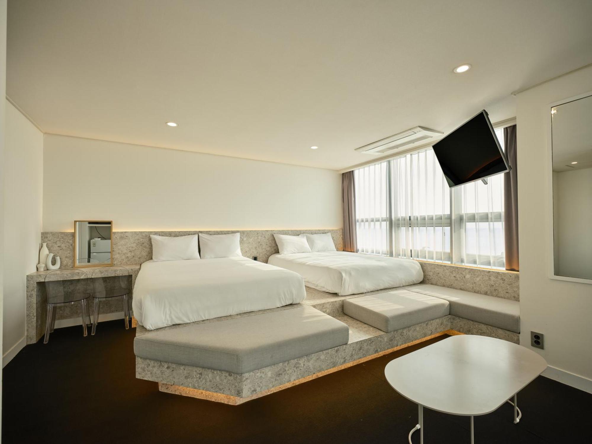 Uh Suite The Haeundae Busan Eksteriør billede