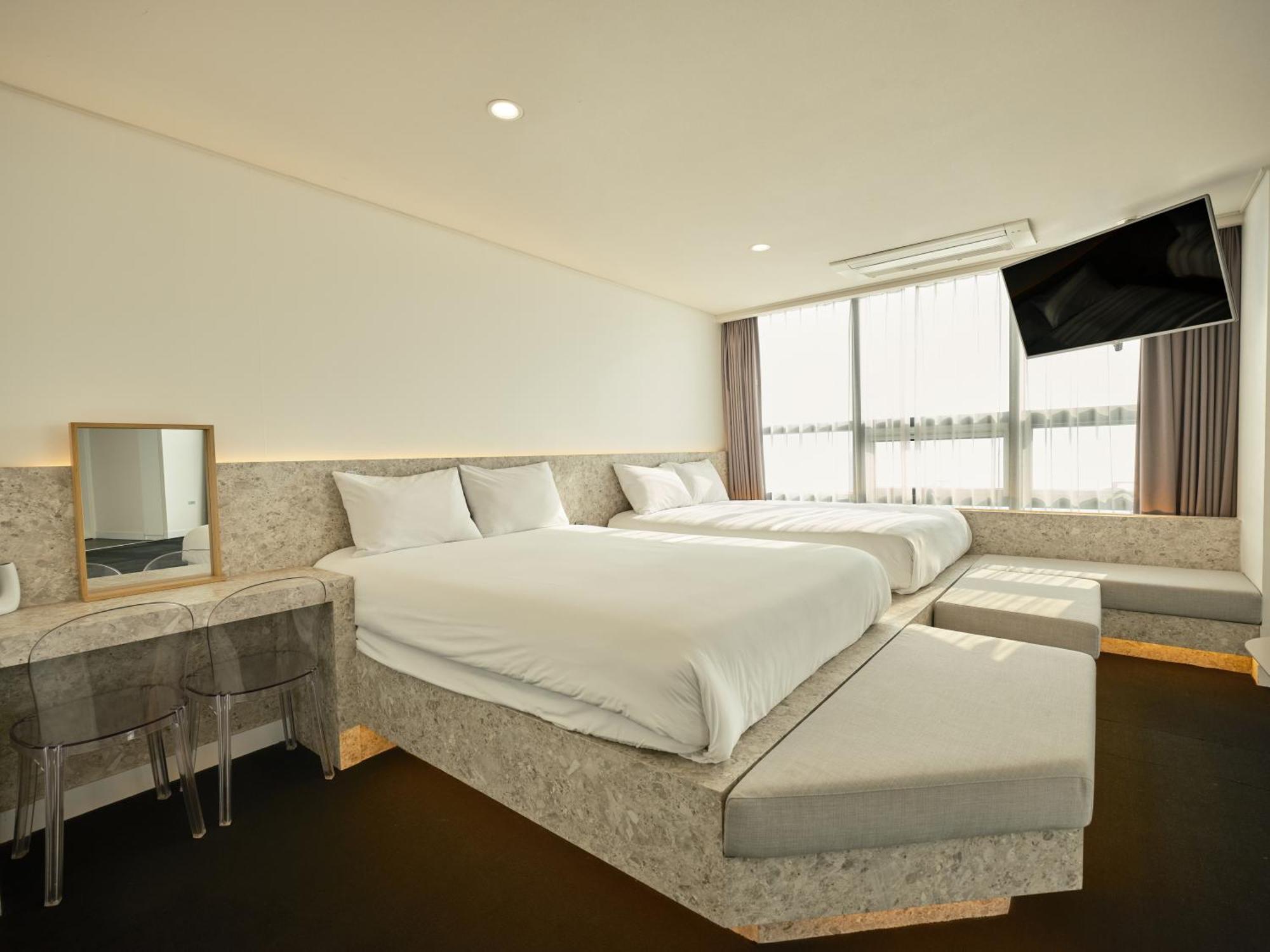Uh Suite The Haeundae Busan Eksteriør billede