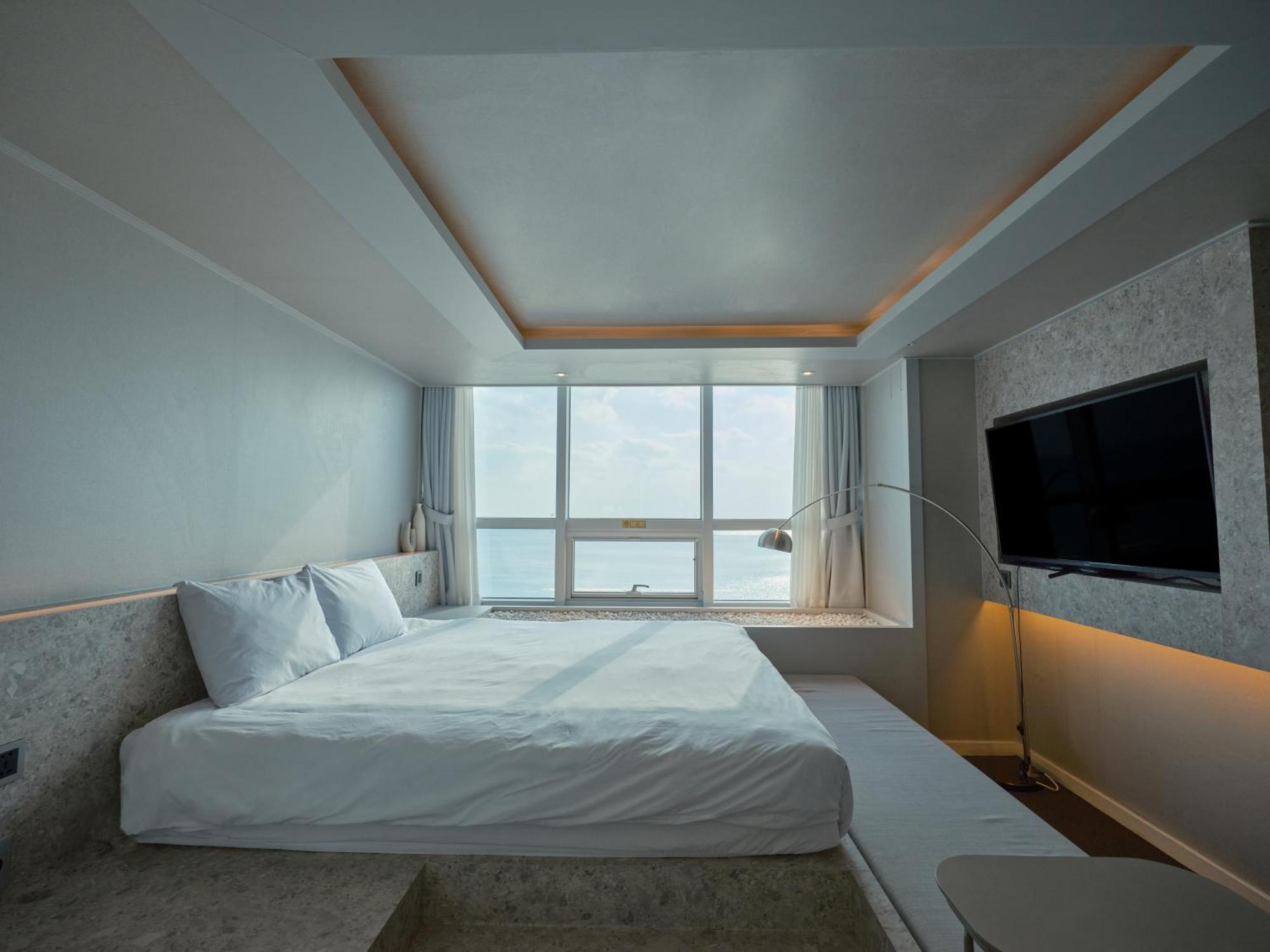Uh Suite The Haeundae Busan Eksteriør billede